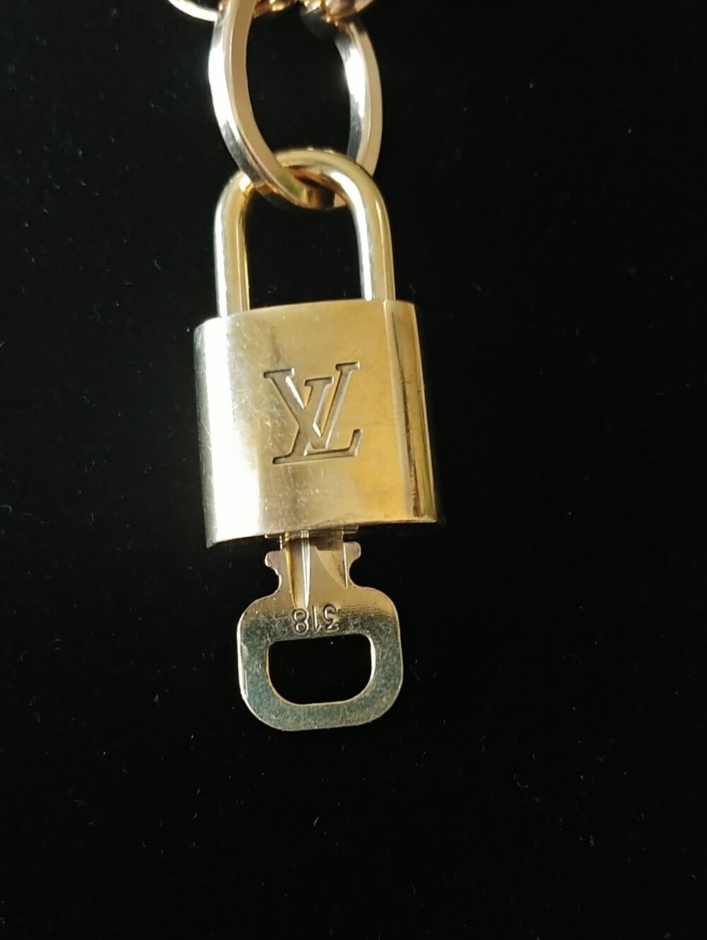 Louis Vuitton Gold-Tone Padlock Link Necklace - Picture 3 of 8